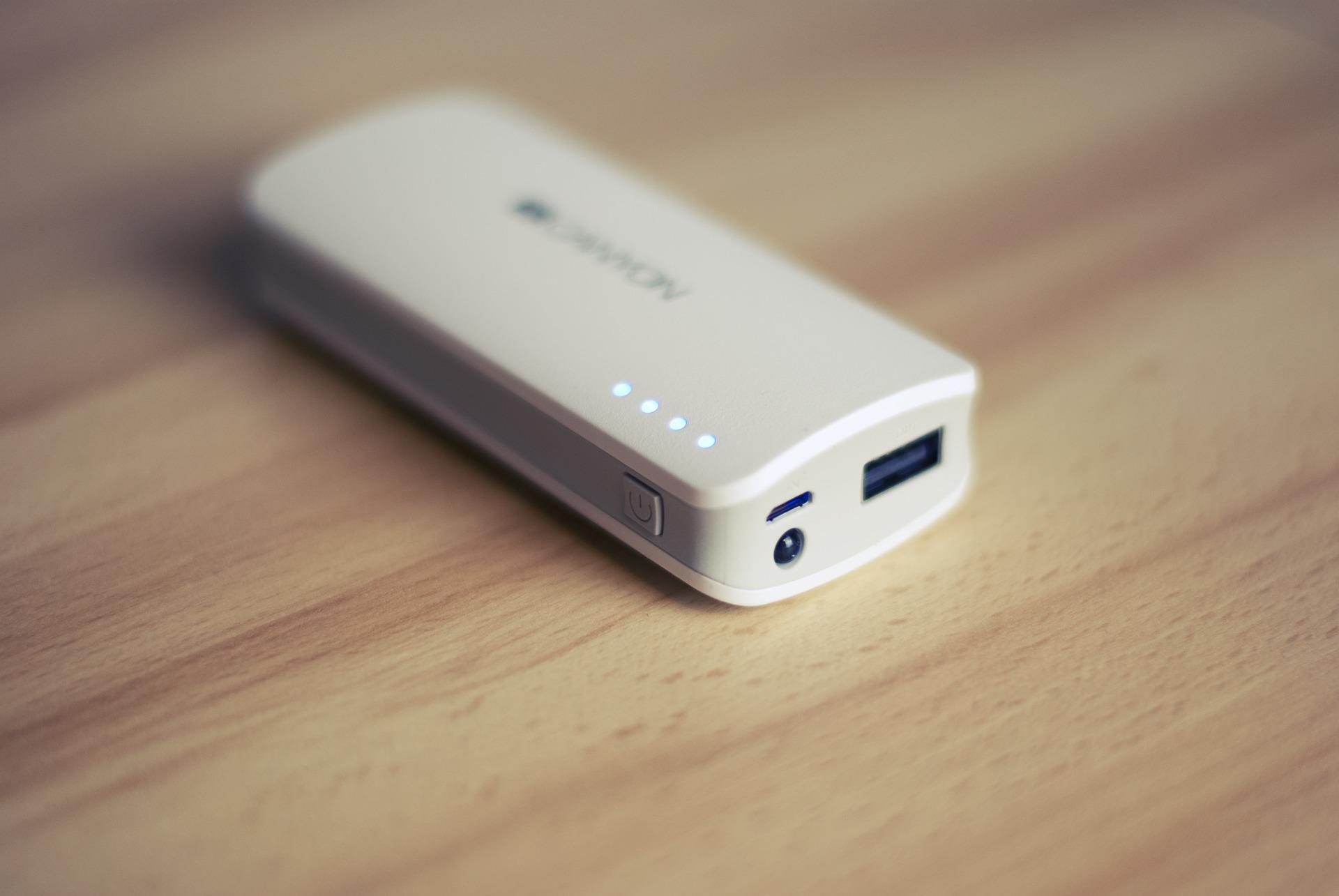 power-bank-g495307a6e_1920.jpg