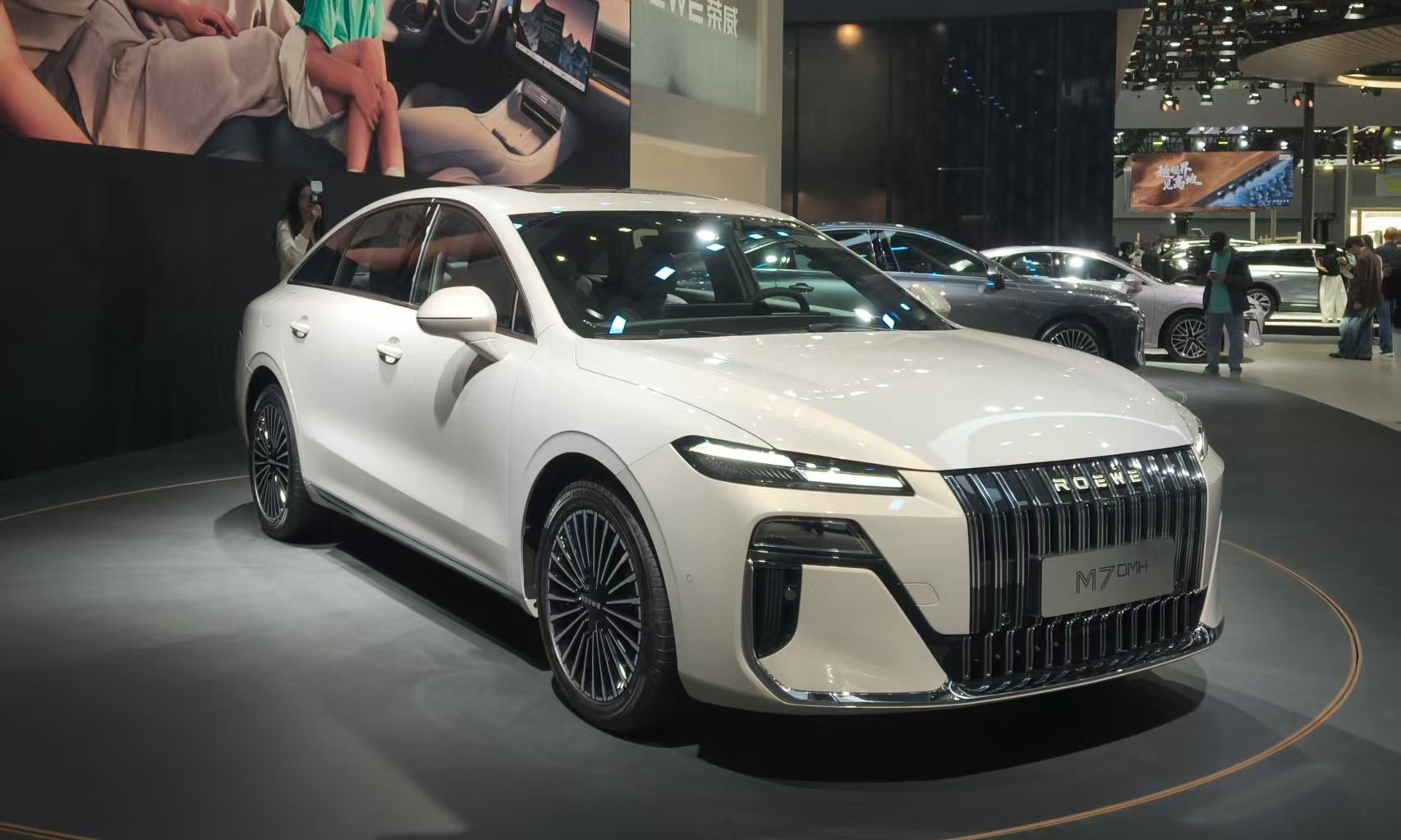 成广州车展车企“最大公约数”,豆包座舱大模型到底有多强?