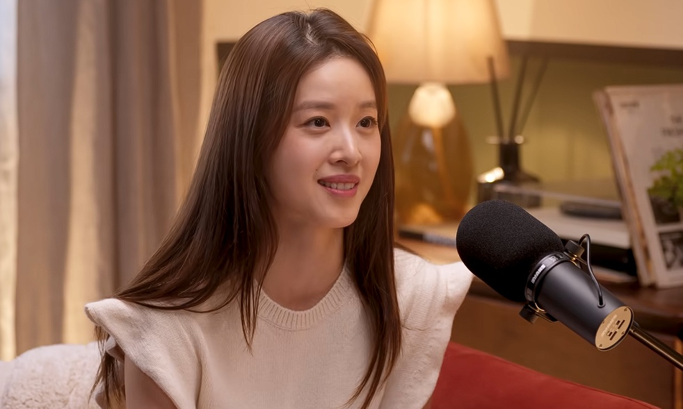 章泽天口碑反转！播客停更45天后上新，方向找对了？