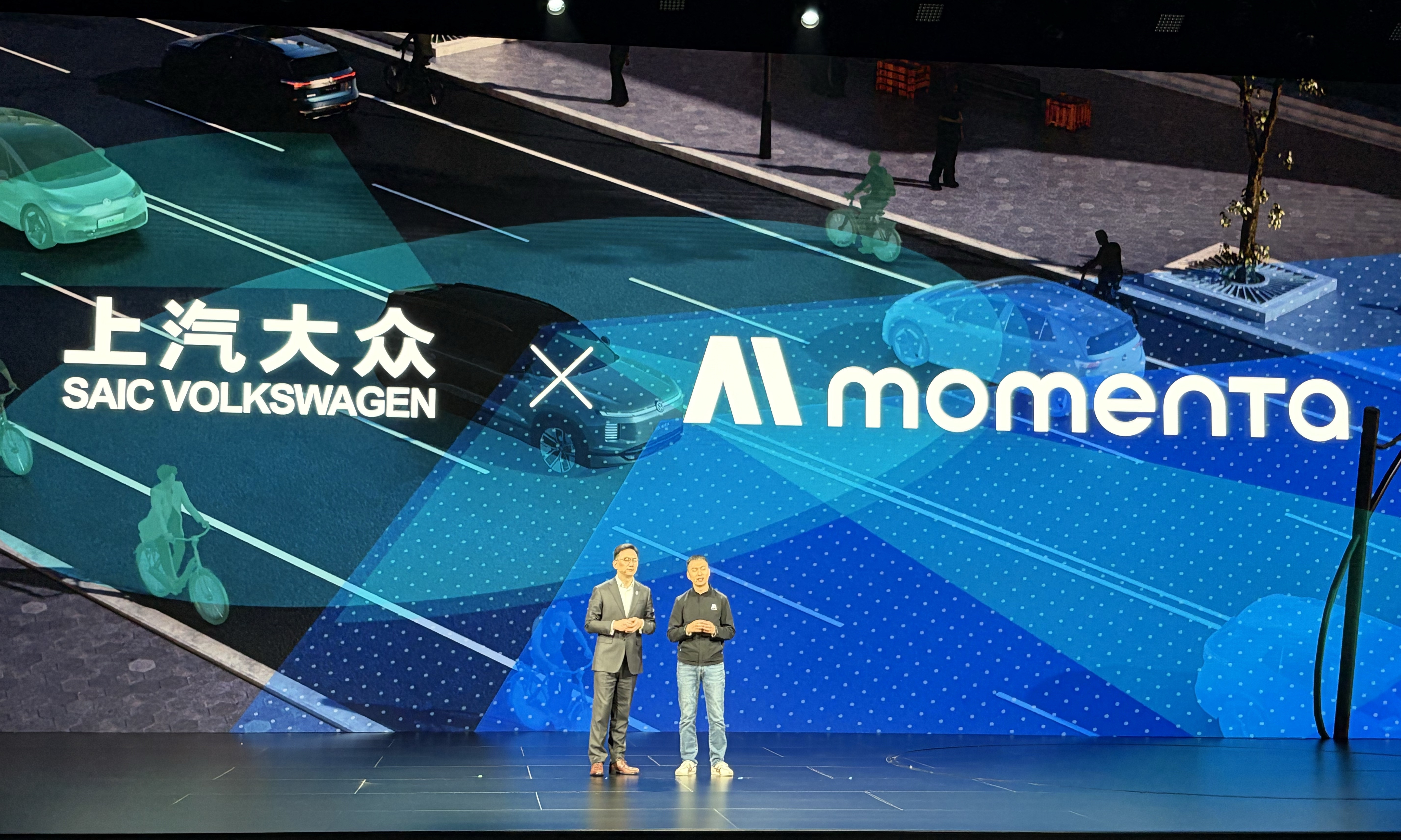 不再模仿人类！Momenta R7牵手大众旗舰，合资智驾不再掉队？