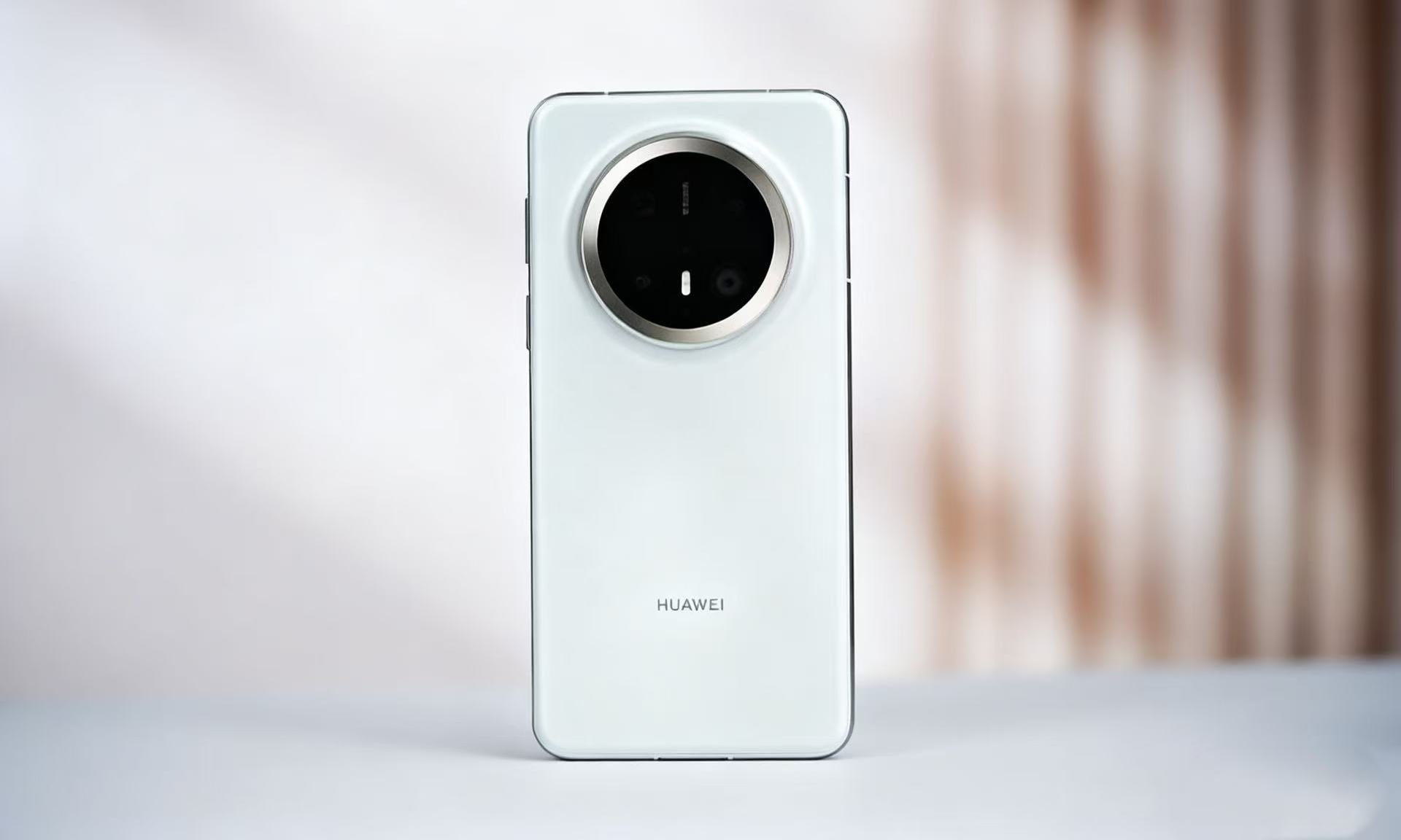 华为首款eSIM旗舰来了！Mate 70 Air入库，这配置真能卖爆？