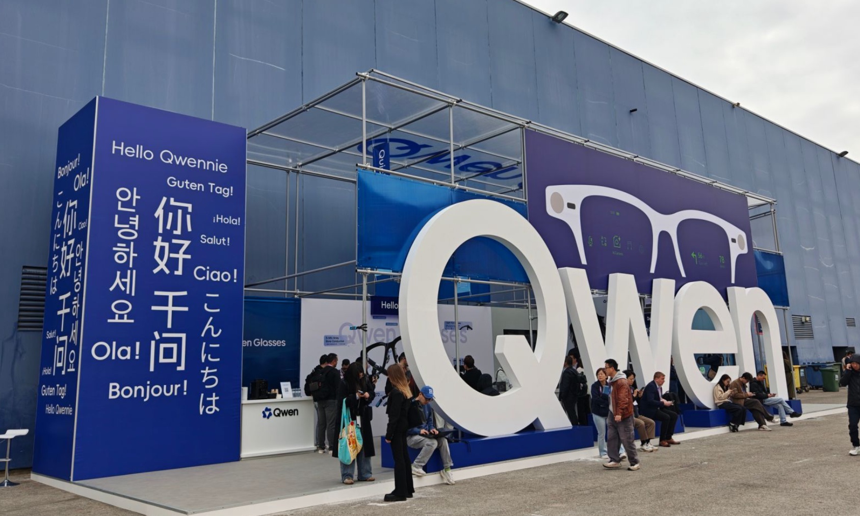 刚刚！马斯克亲手点赞，千问海外杀疯了