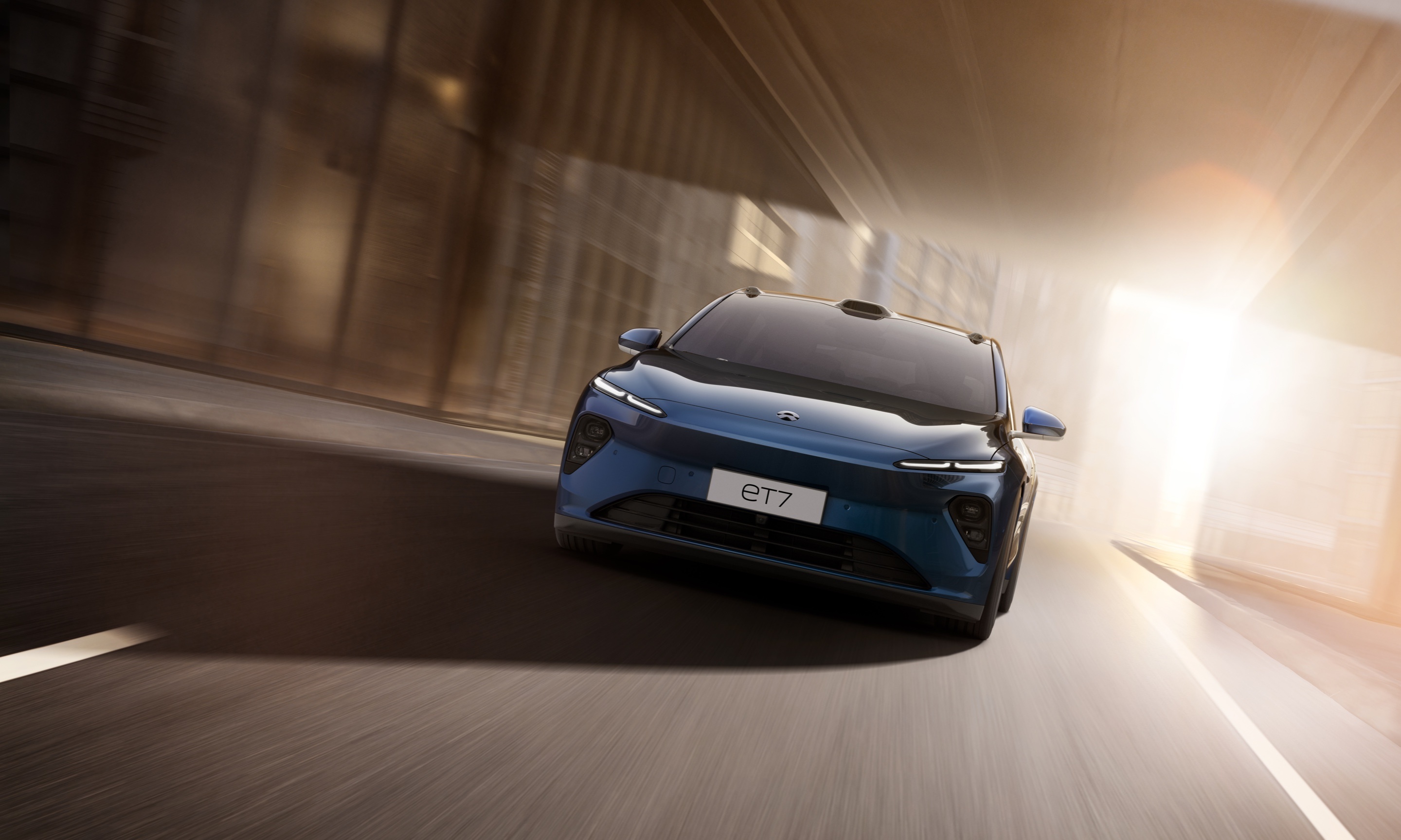 车价能降下来吗？蔚来宣布与AMD合作：能省一半成本