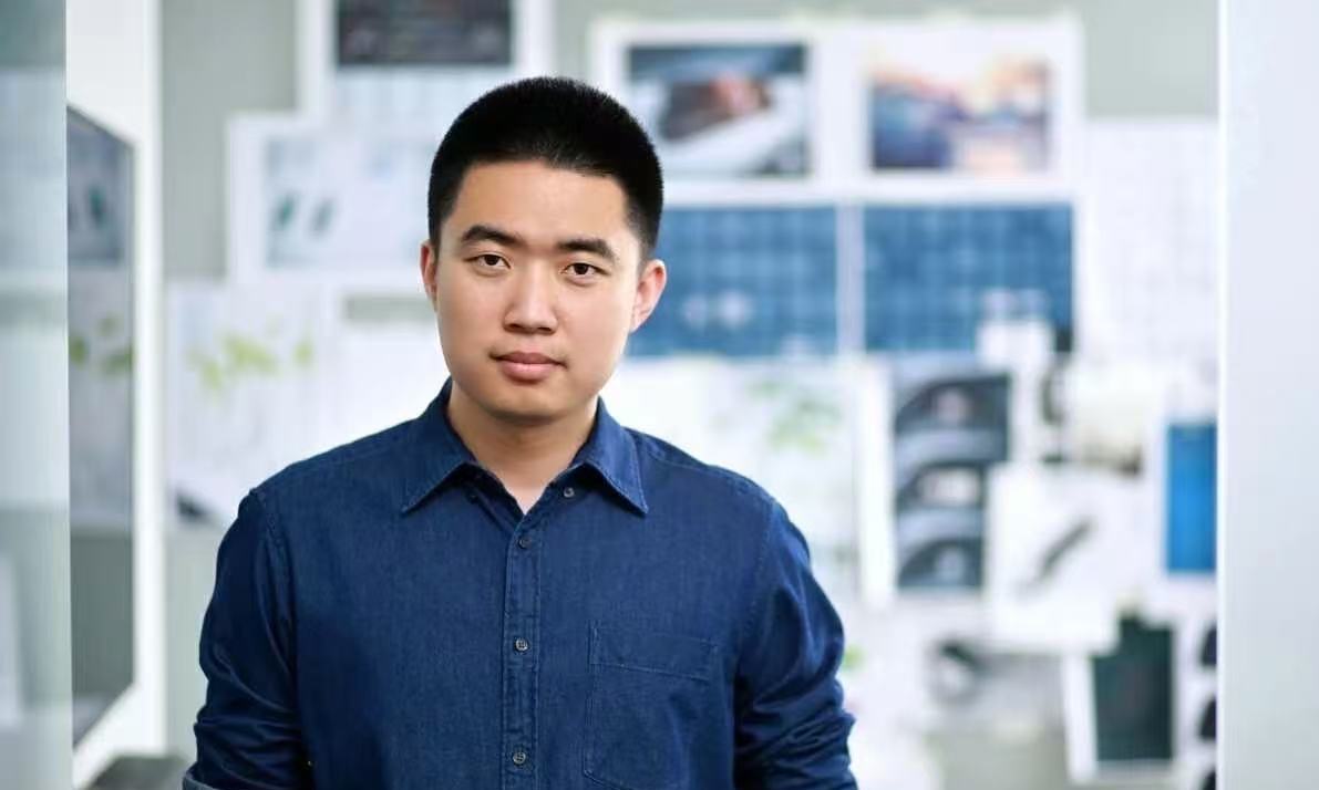 李想被员工疯狂吐槽：全员会议不讲车只讲AI，太抽象了