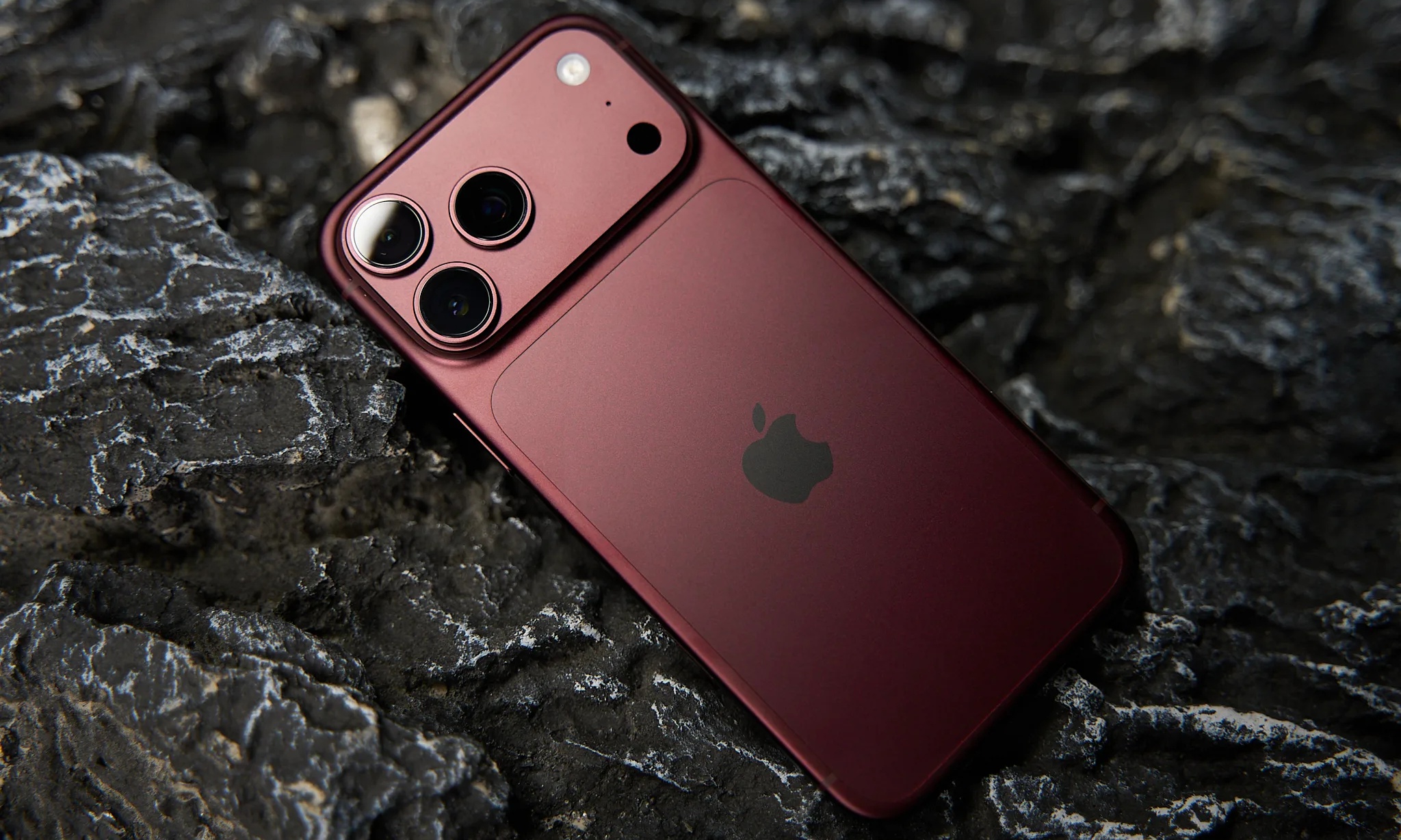iPhone 18 Pro Max首发评测：惊喜不多，但也不是完全没有