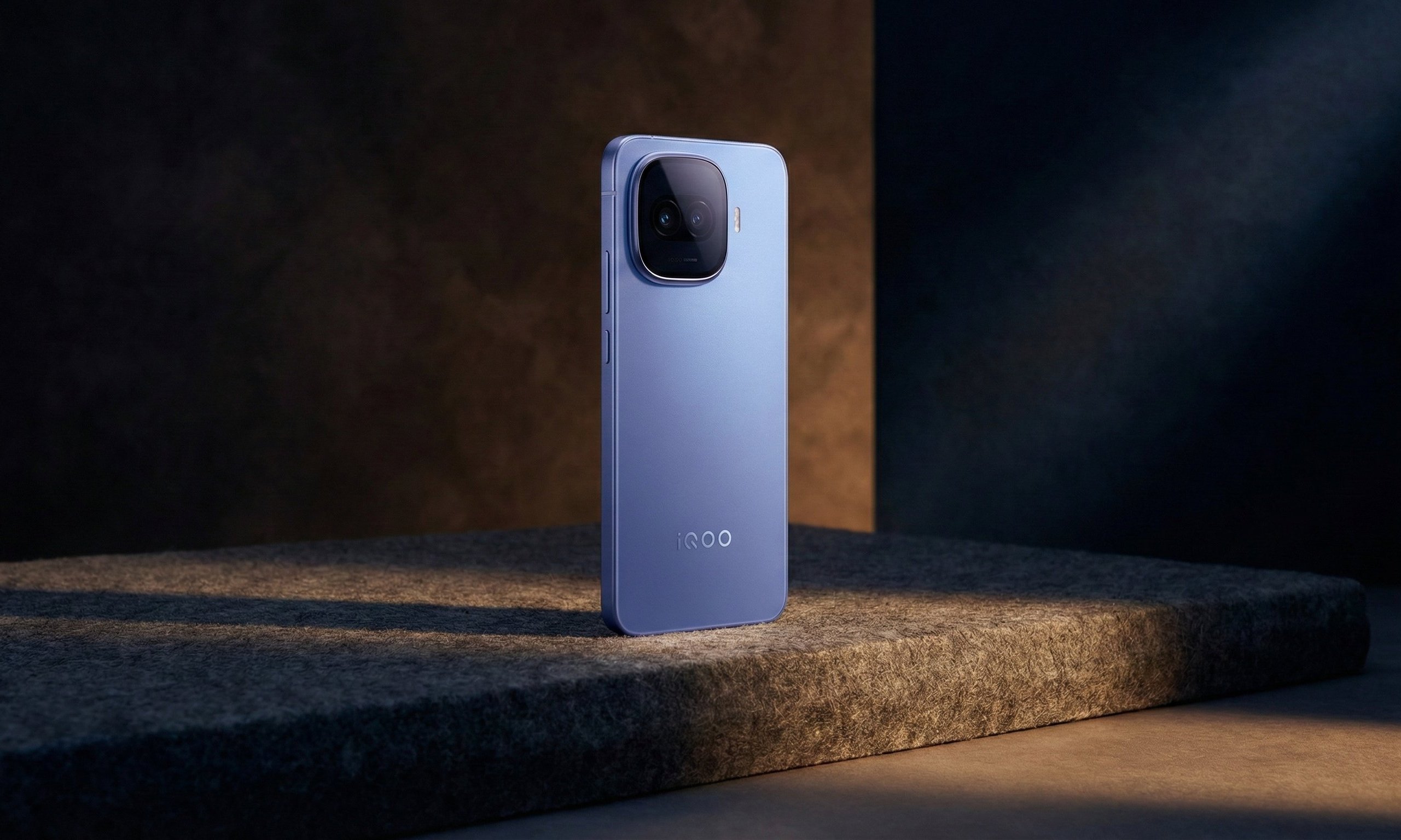 中端机进入“升杯”局：iQOO Z11 Turbo上手，2399元也能面面俱到？