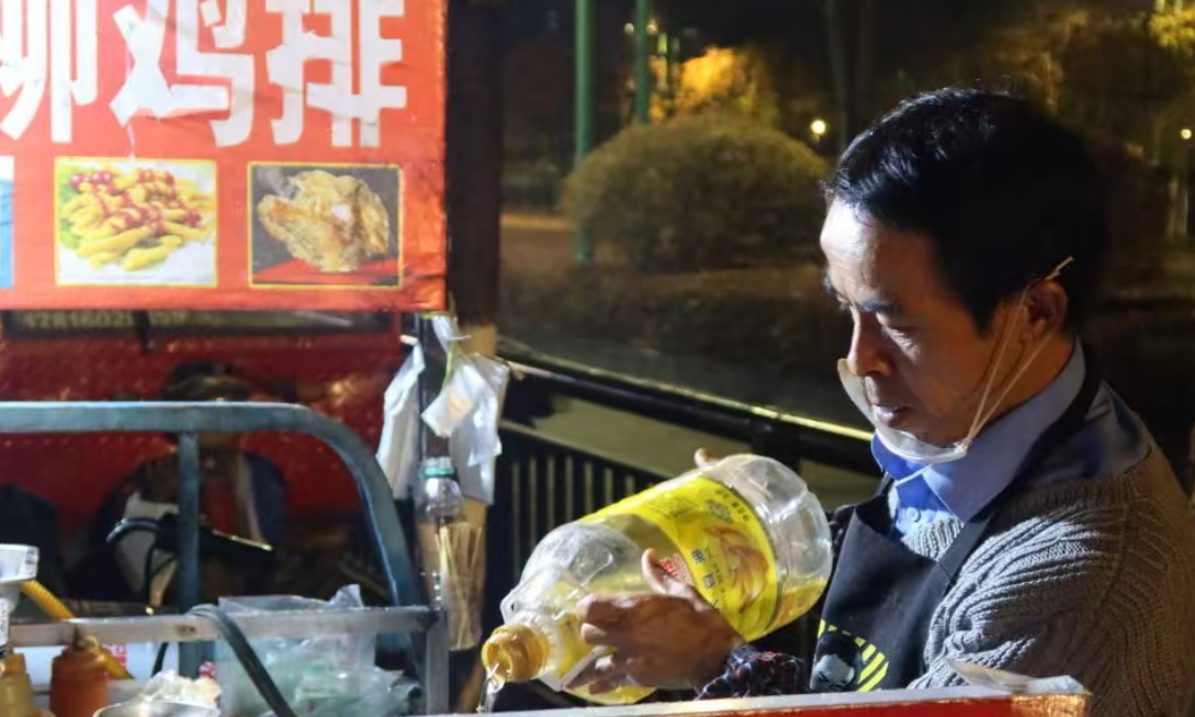 人间清醒!鸡排哥拒绝百万带货:流量不如6元鸡排香