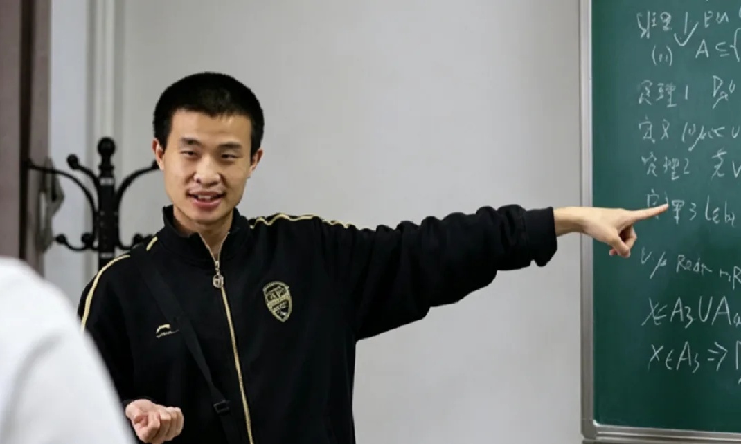 全网围观做题！韦东奕B站更新，还上架了一本练习册？