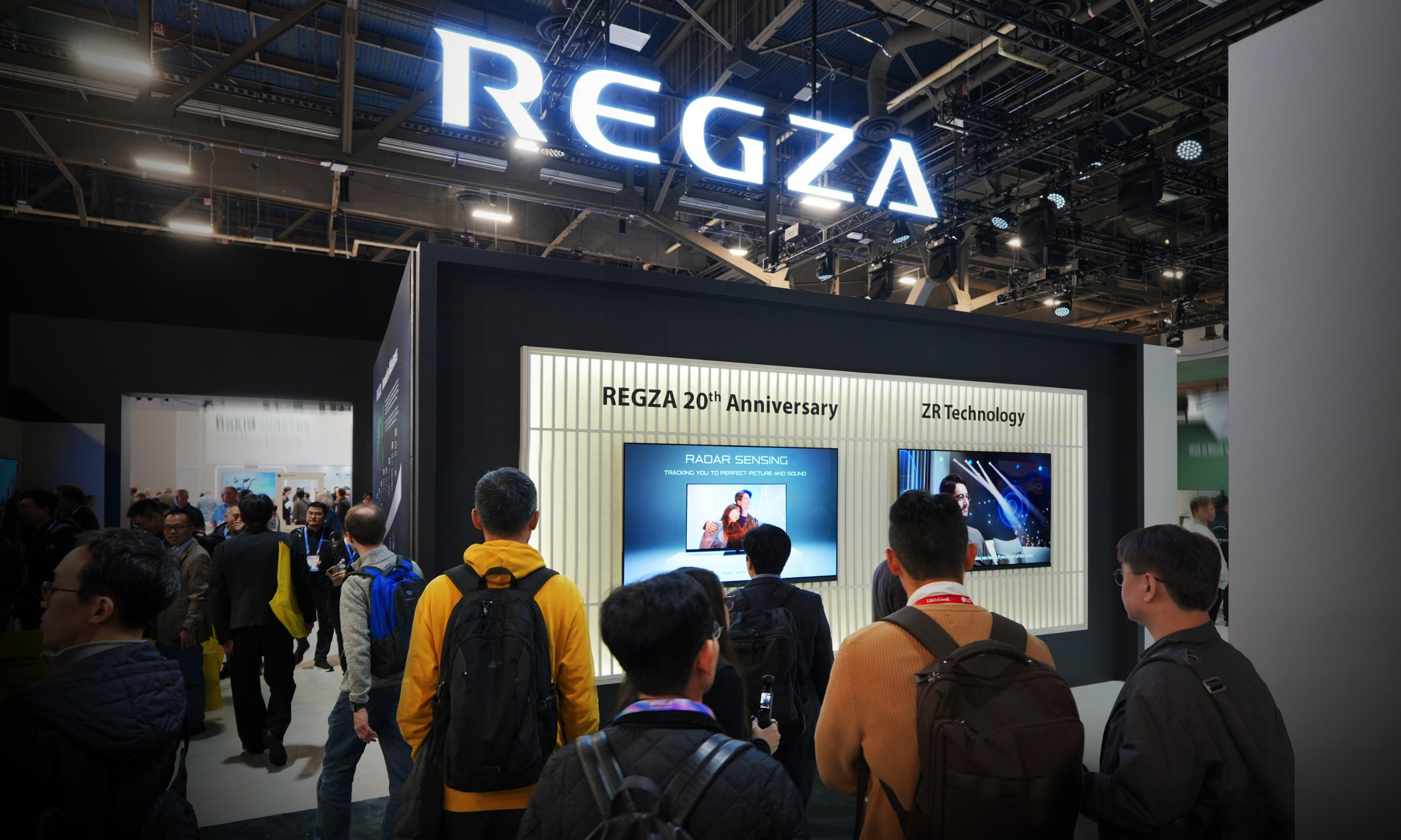 RGB Mini LED、AI和「火箭炮」：东芝电视在CES2026换了一种解法