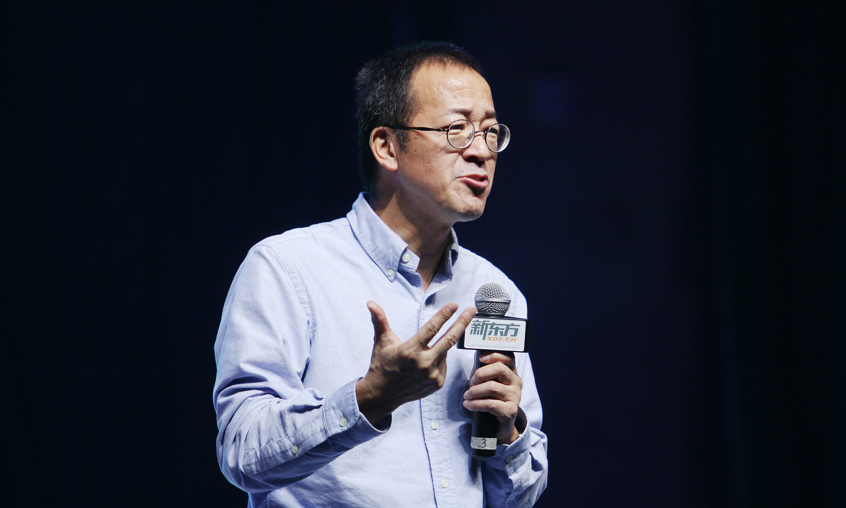 俞敏洪带东方甄选杀进保健品！优思益翻车后，终于能放心买了？