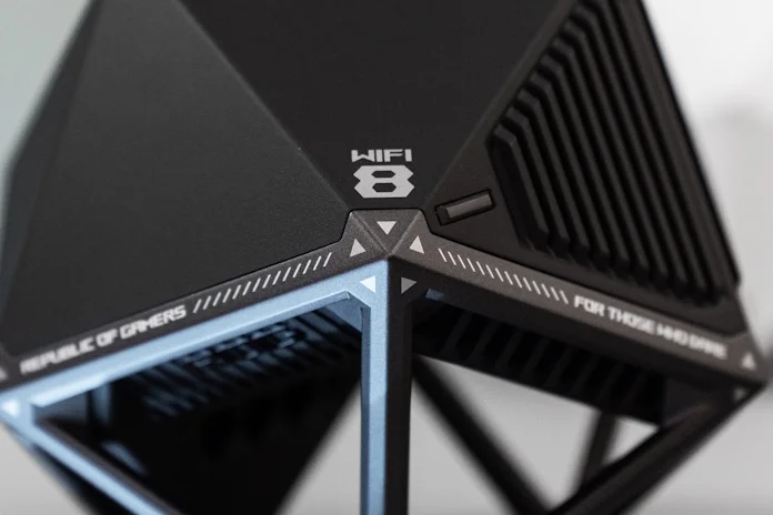 An-ROG-WiFi-8-concept-router-with-a-closeup-view-of-the-text-WiFi-8-on-one-corner.jpg.webp