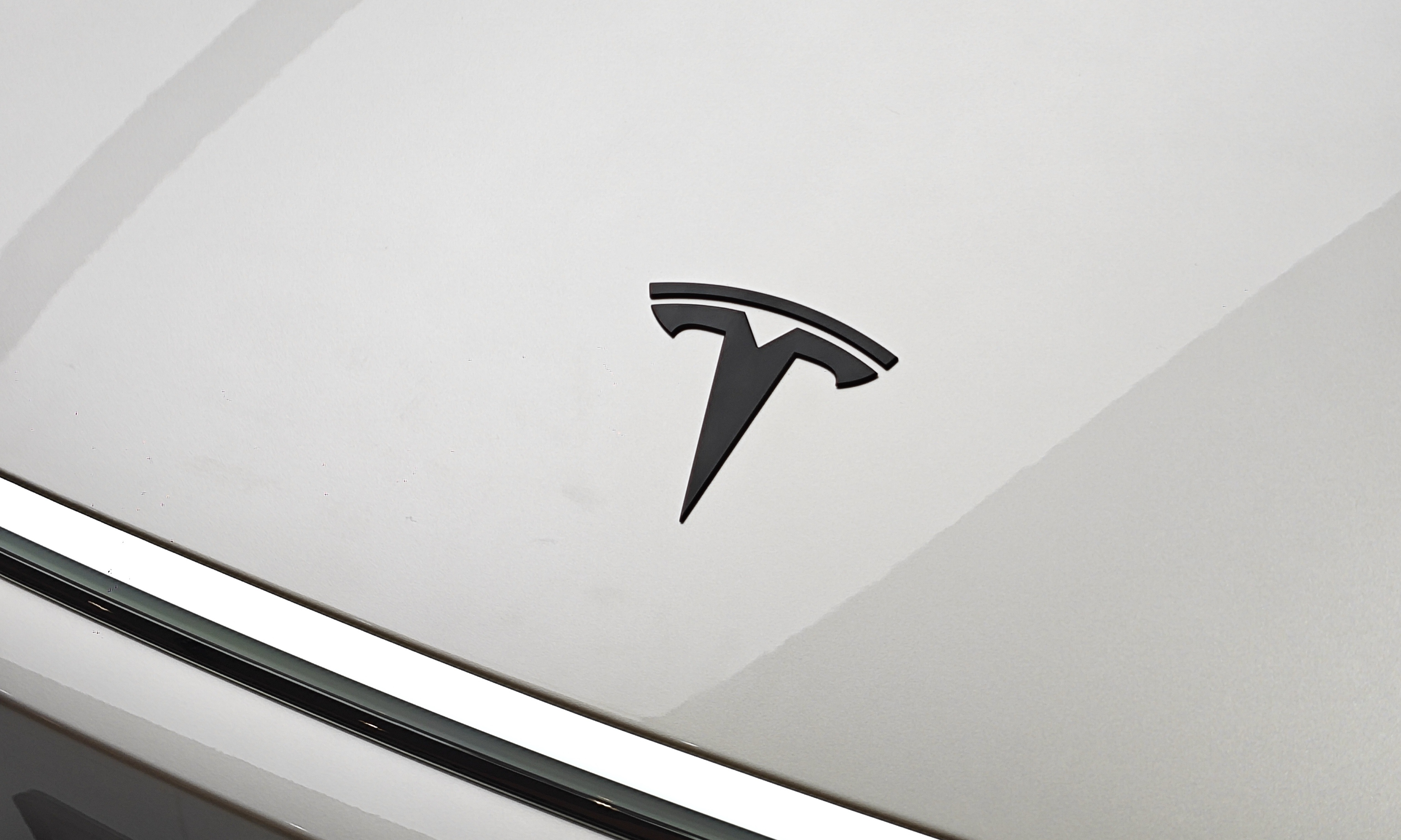 特斯拉重返销冠！网络没赢过，销量没输过？