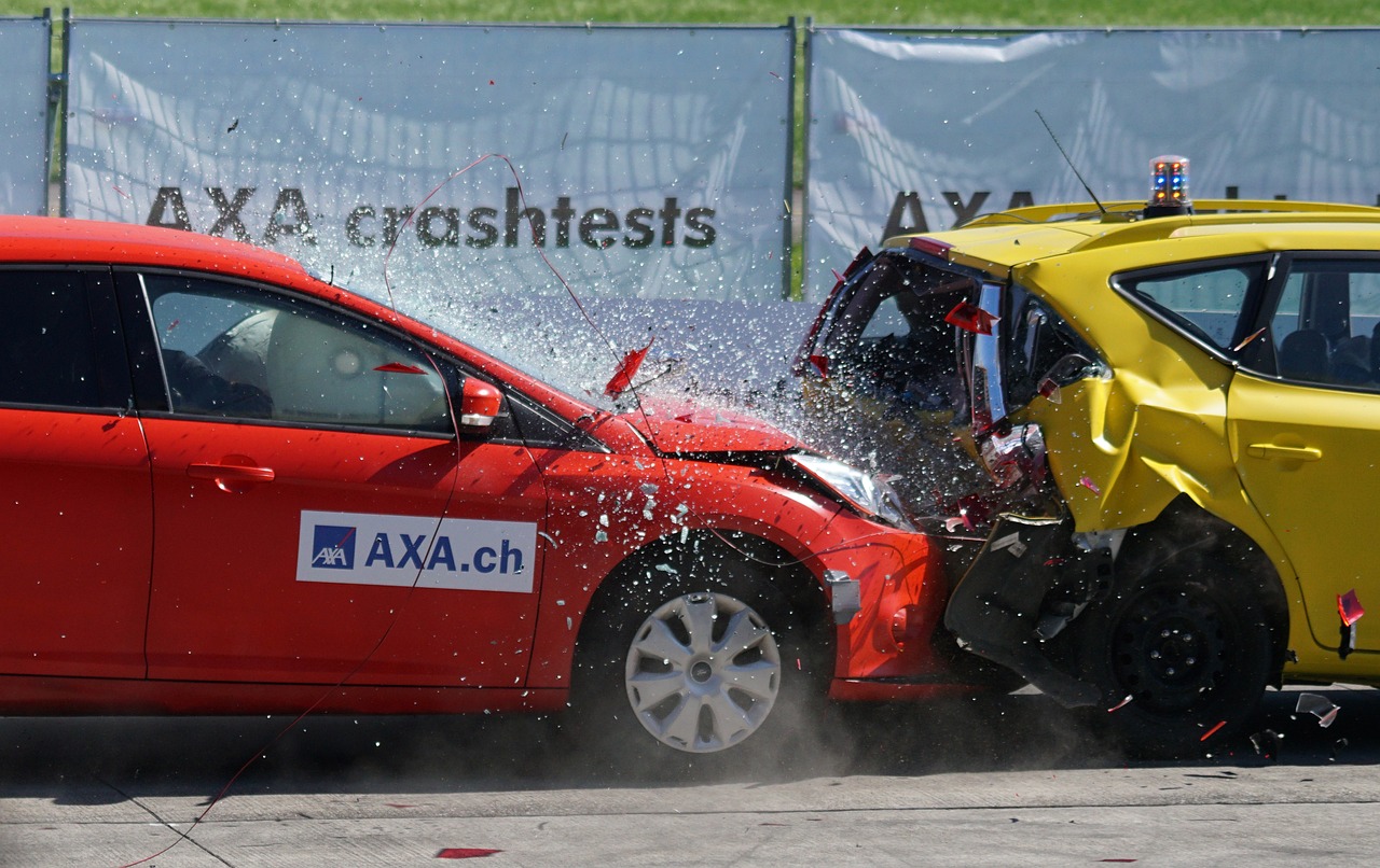 crash-test-1620592_1280.jpg