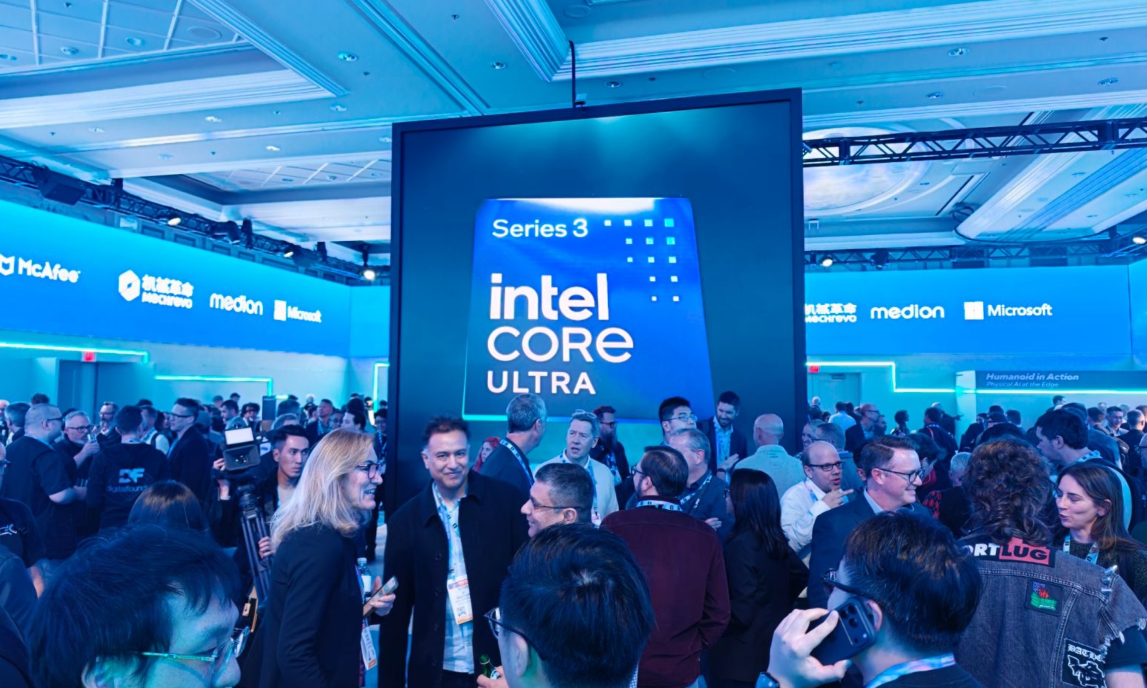 CES2026半导体杀疯了！四大巨头齐出AI王炸，PC、机器人赛道全面开火