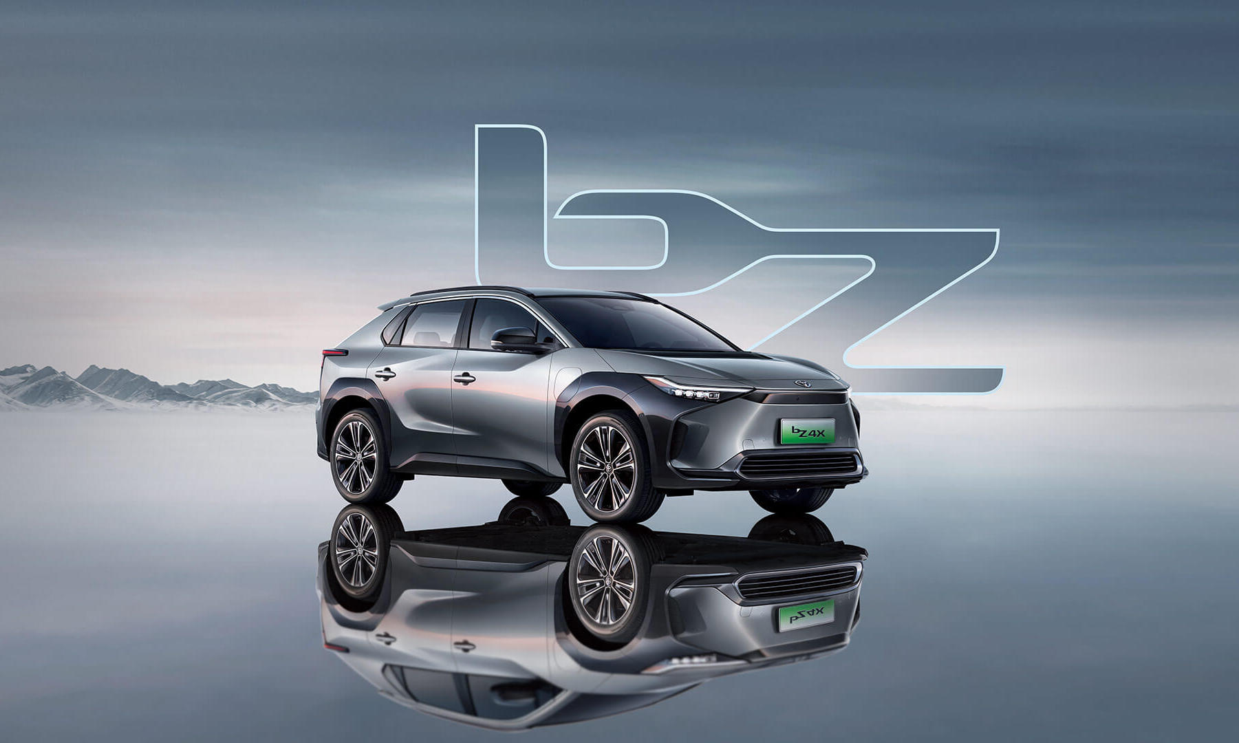 隔空“对骂”马斯克？丰田高管：电动车目前不成熟，混动才更好