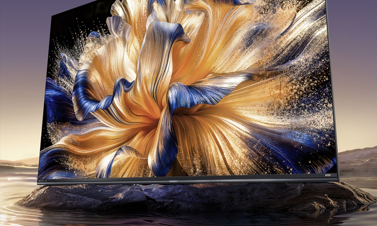 首销价9999元起！海信发布E8S新品，联手《影之刃零》打造国产3A游戏电视