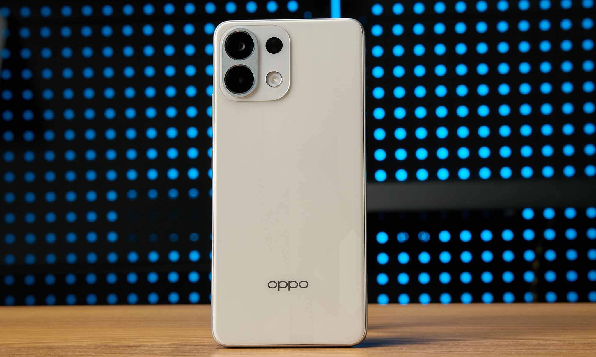 OPPO K12s首发评测：不到一千元，堪称「性价比神机」