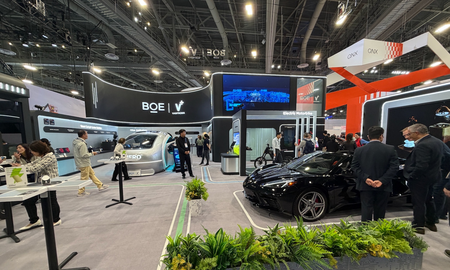 满「屏」都是黑科技！直击CES2026京东方展台，智能座舱与生态联动圈粉无数