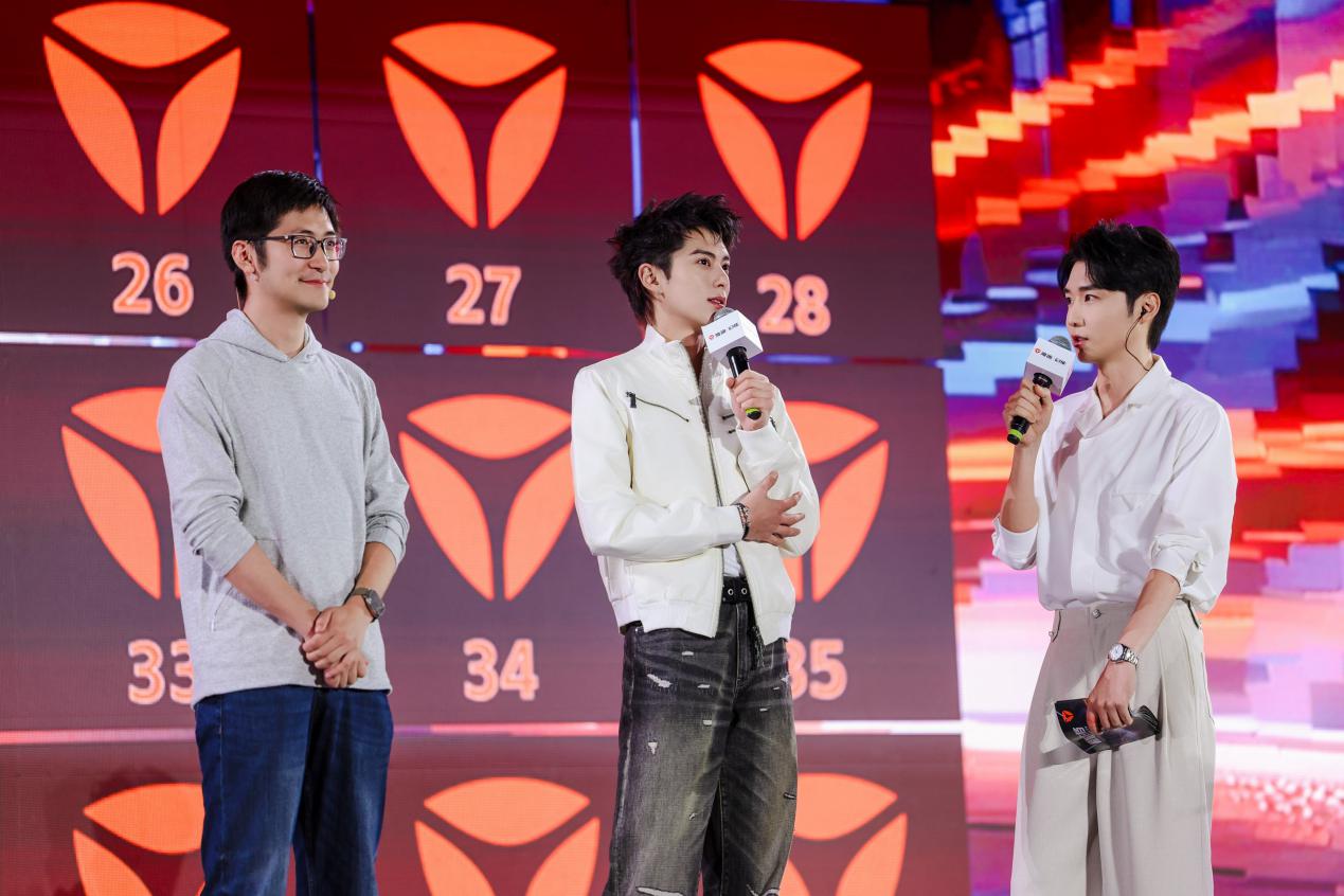 32f1322695ab8877b6a25781fbc4d4ad