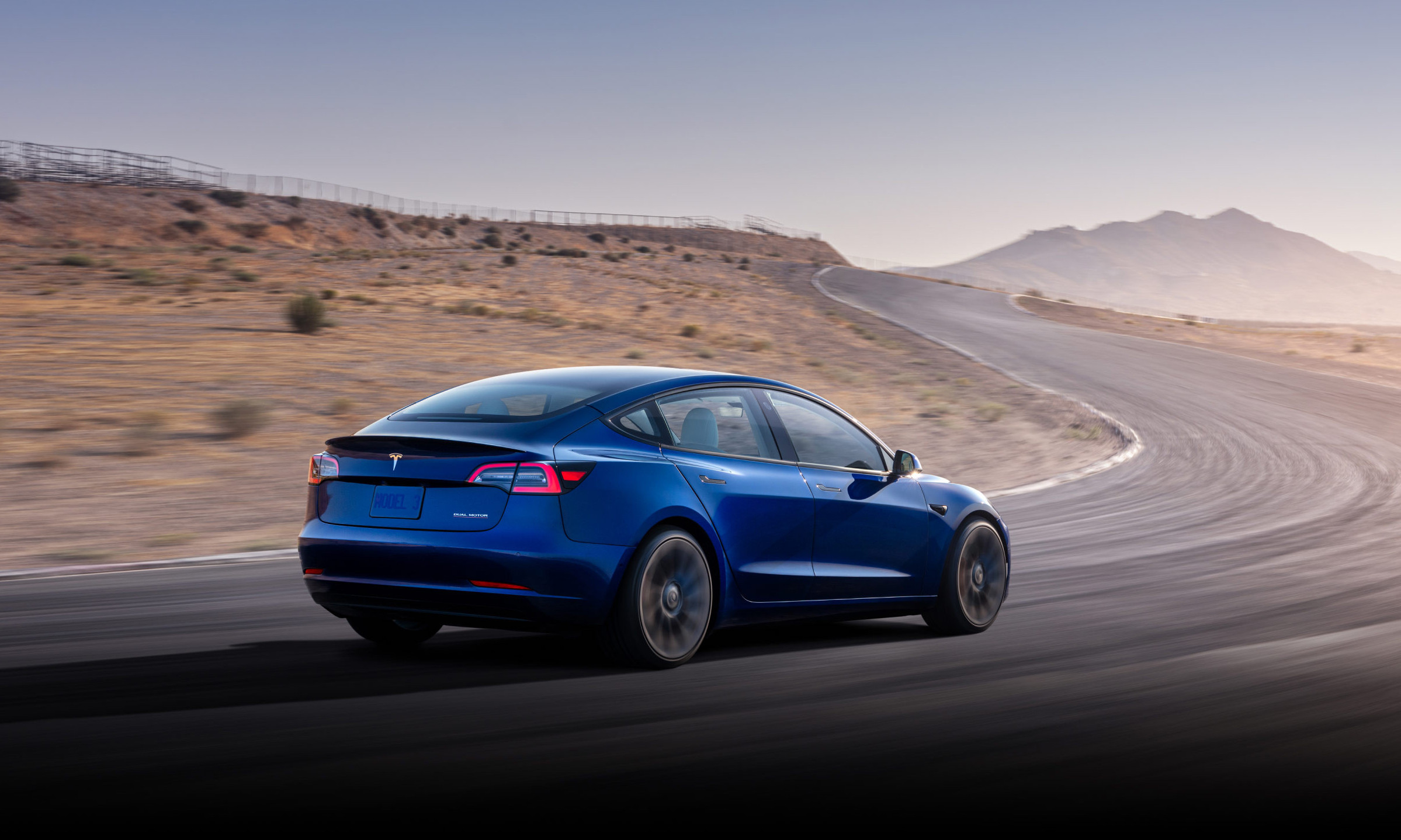 电动汽车续航起飞！国轩高科半固态电池量产：能量密度大幅暴涨