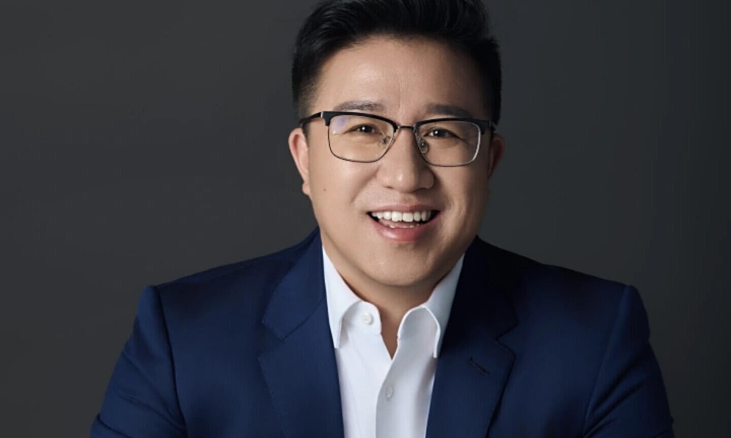 江湖又见！极氪前CBO关海涛官宣闪电“回巢”荣耀