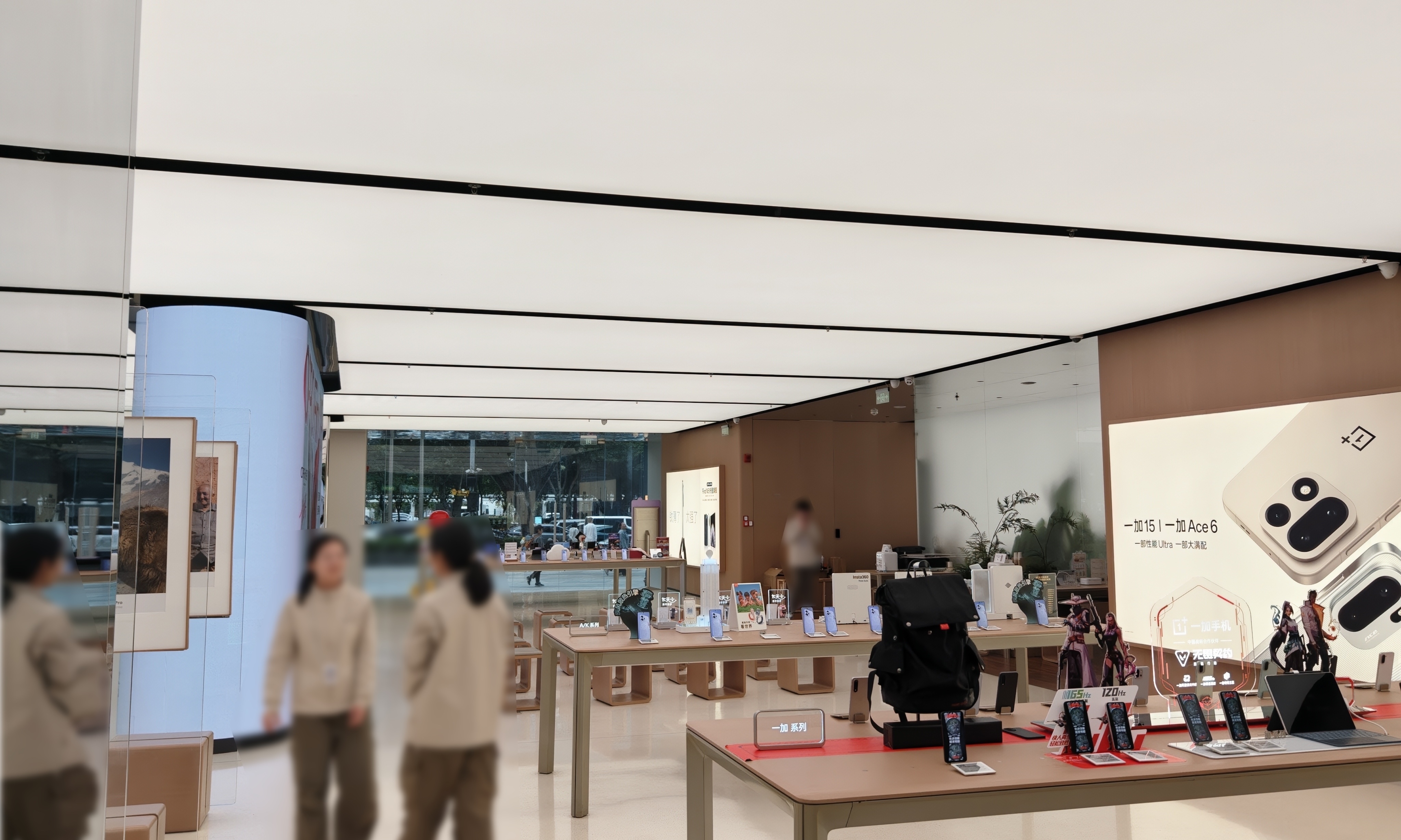 手机门店开始卷免费充电服务了？跑遍广州实测：最强竟是这两家