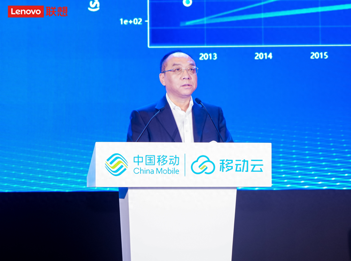 联想袁树新：深化与运营商合作，以全栈智能加速算力网络构建