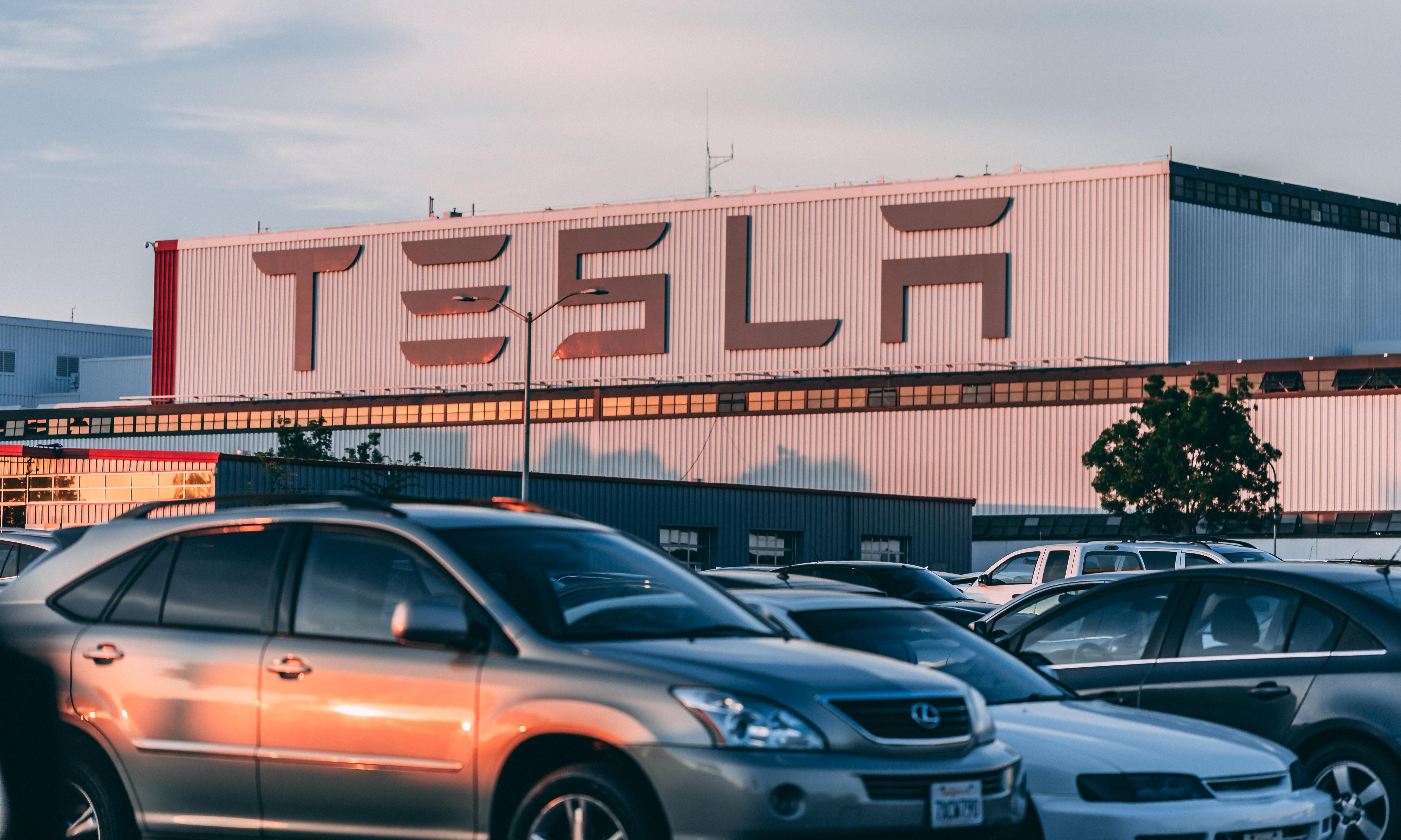 特斯拉价格还能降？Model3新改款路测中：继续压低生产成本