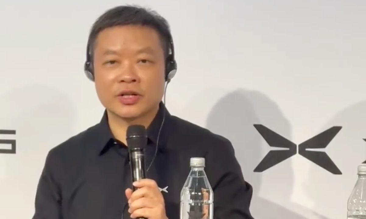 何小鹏暗讽比亚迪?双方粉丝吵疯了