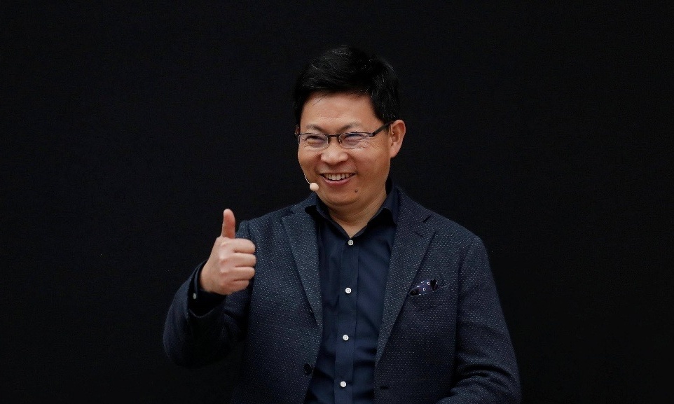 谁更火？「嘴笨」的余承东霸榜第一，雷军仅涨2万粉？