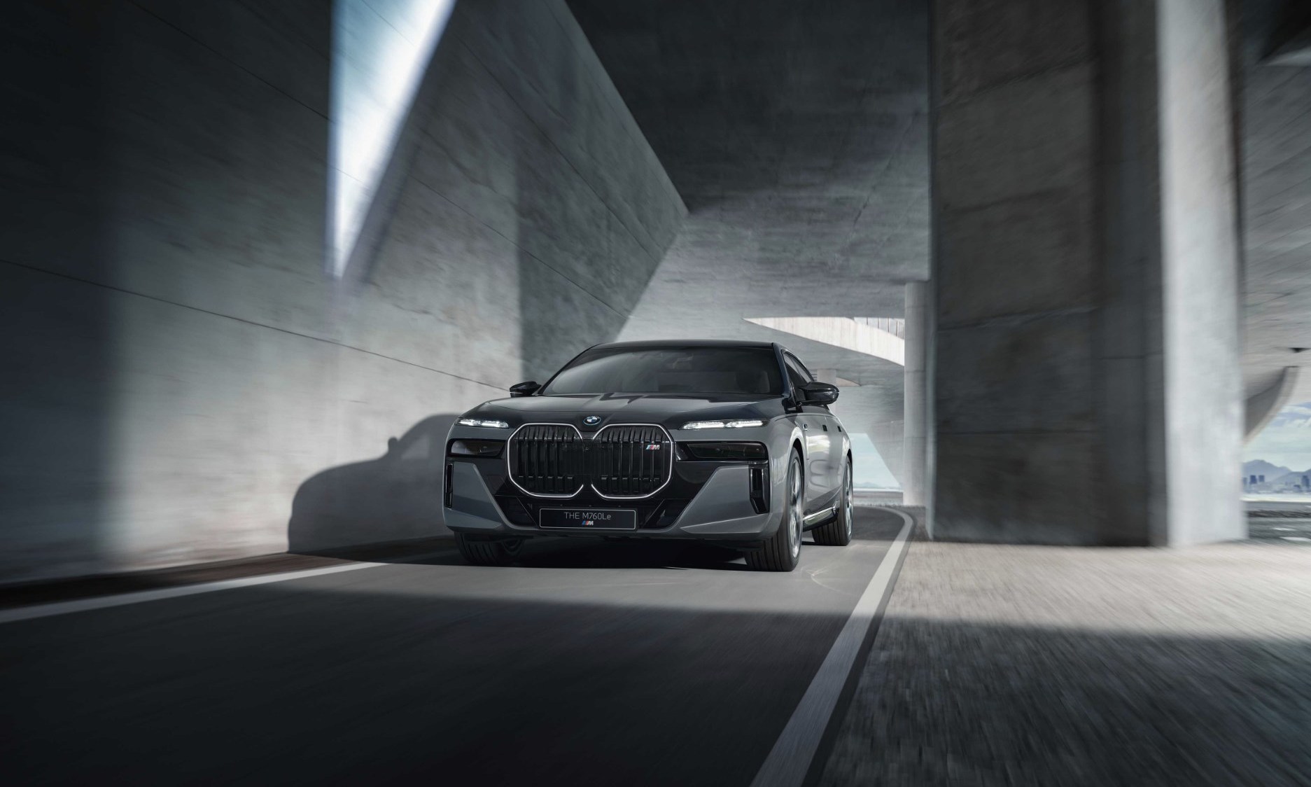 车市春节大战揭幕：宝马直降30万，特斯拉、小米、理想打响“七年免息”金融战