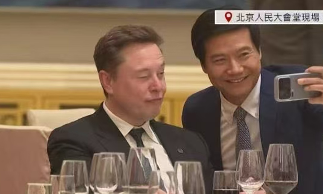追星成功！雷军主动合影马斯克，小米、特斯拉要合作了？