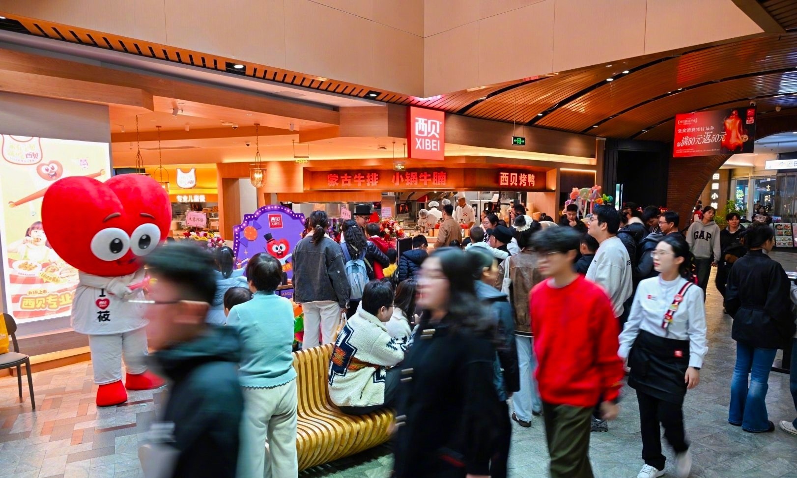 华杉直言西贝被下套！涨薪降价双管齐下，口碑还能回来吗？