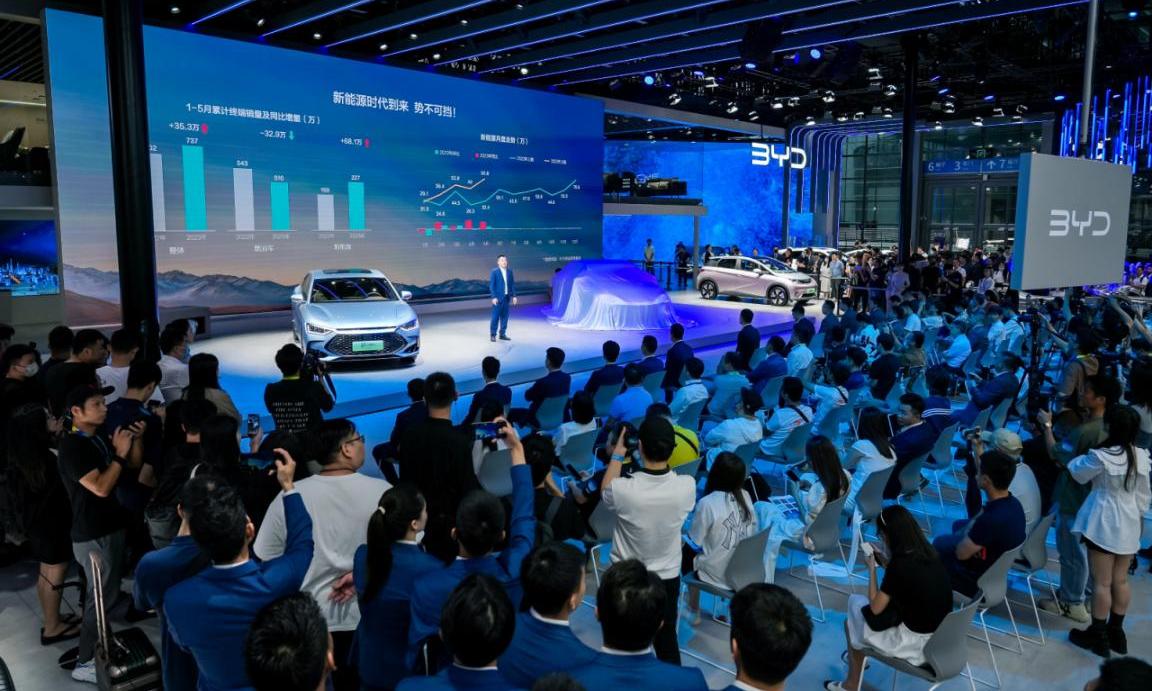 车展观察：比亚迪大杀四方，合资车企竟然还这么淡定？