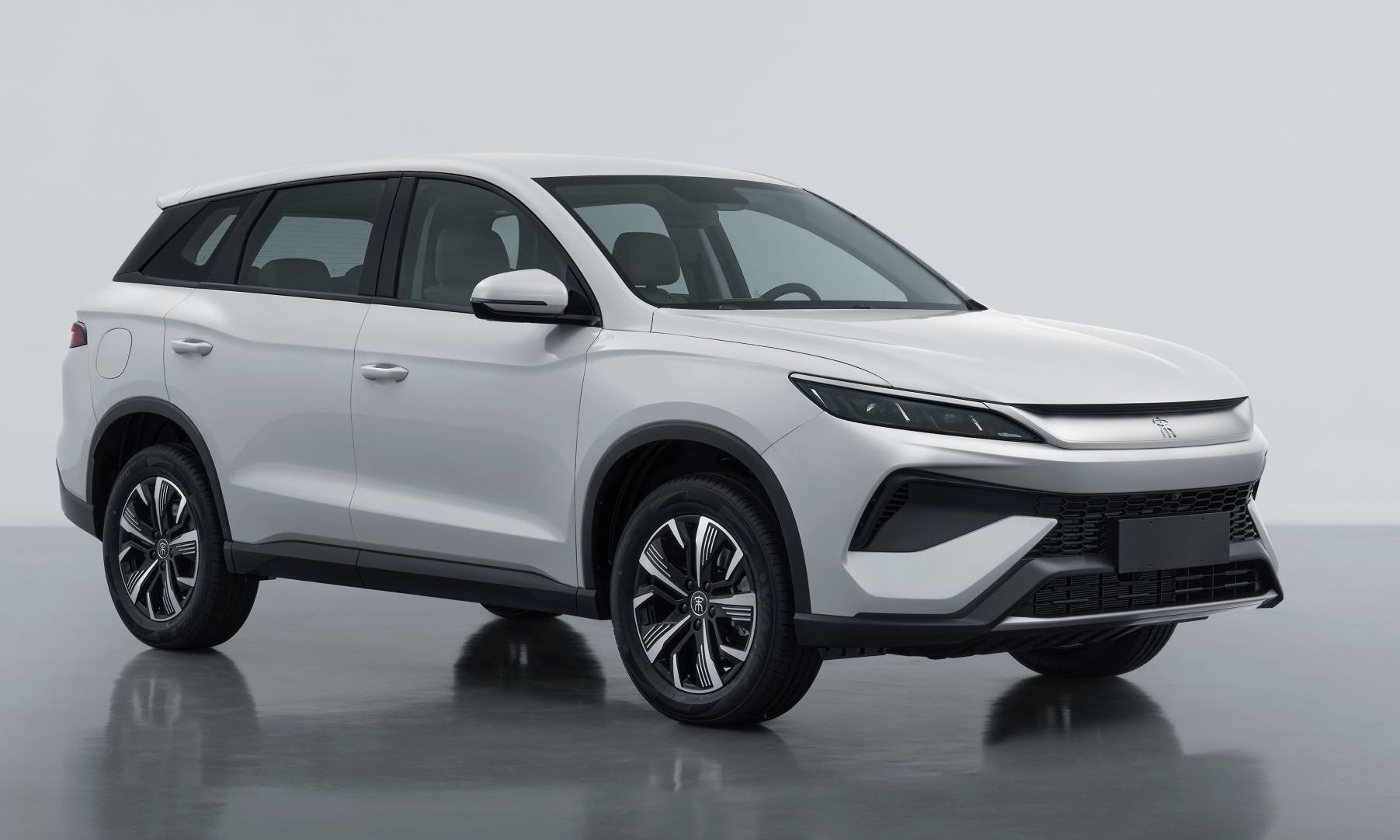 走入门级SUV的路，比亚迪让合资品牌无路可走？