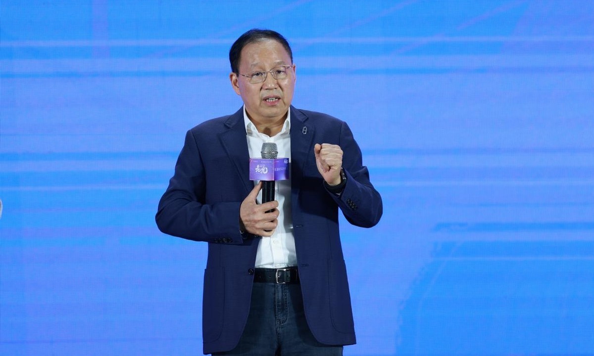 未来汽车先行者大会开幕 赛力斯张兴海：用户安全是企业生命