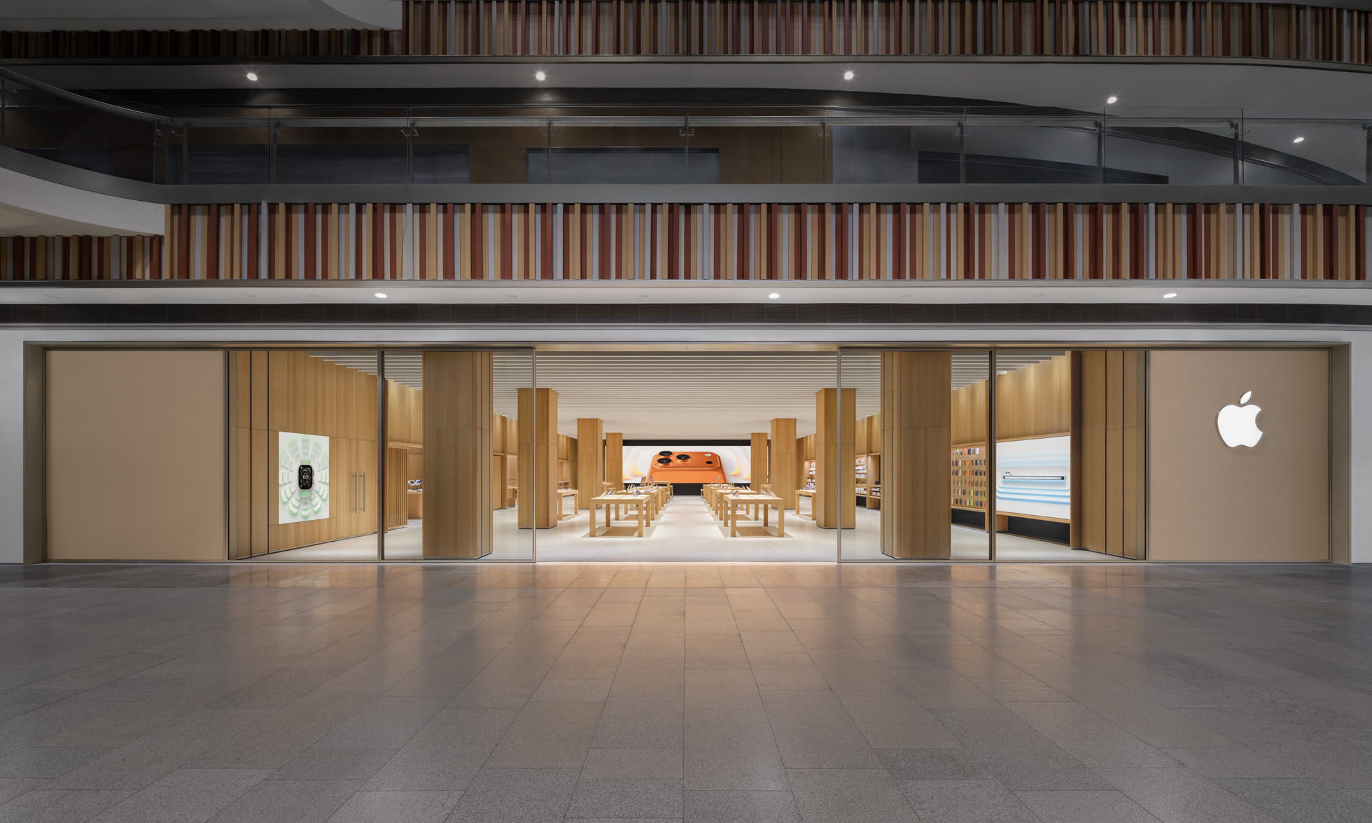 苹果被传现金囤高价内存！AI重塑硬件产业，要让友商无货可买