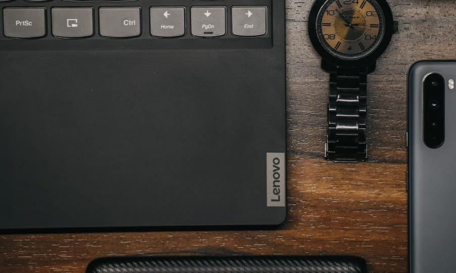 联想做电视抢小米生意？可以，但没必要