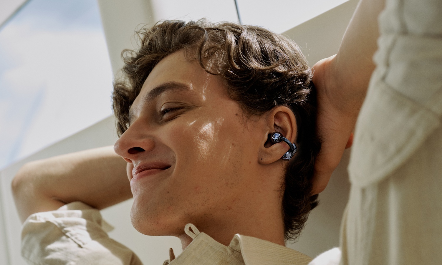 从更舒适到更智能：耳夹耳机为何成为新风口？