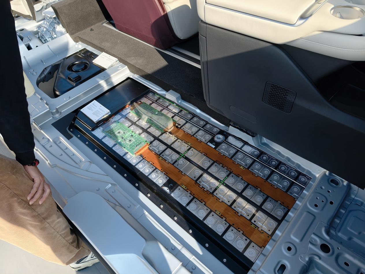 9d3b3d931fe080c9ae4a0575ee913c98