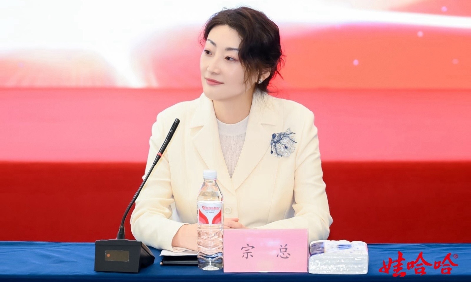 纷争再起？宗庆后之子开公司出任董事长，宗馥莉危险了