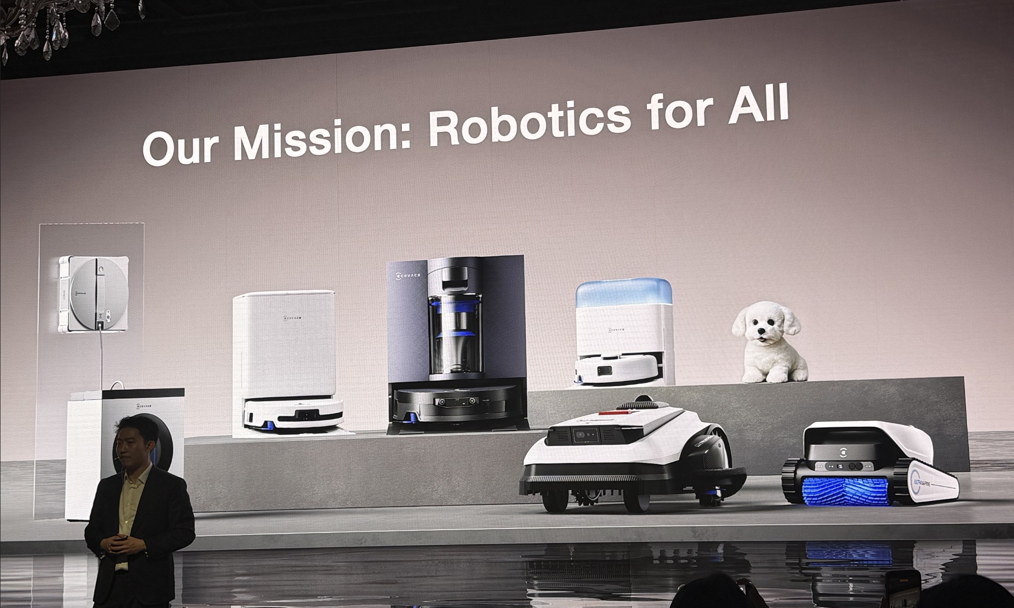 一口气看完科沃斯CES2026新品：泳池、草坪、宠物全覆盖，AI落地新战场