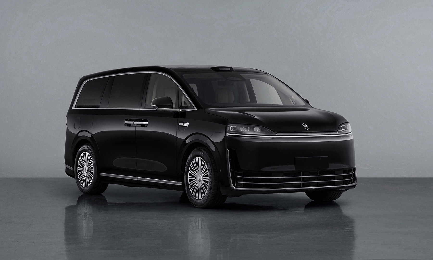 智界V9冬测视频曝光，这配置太顶了！