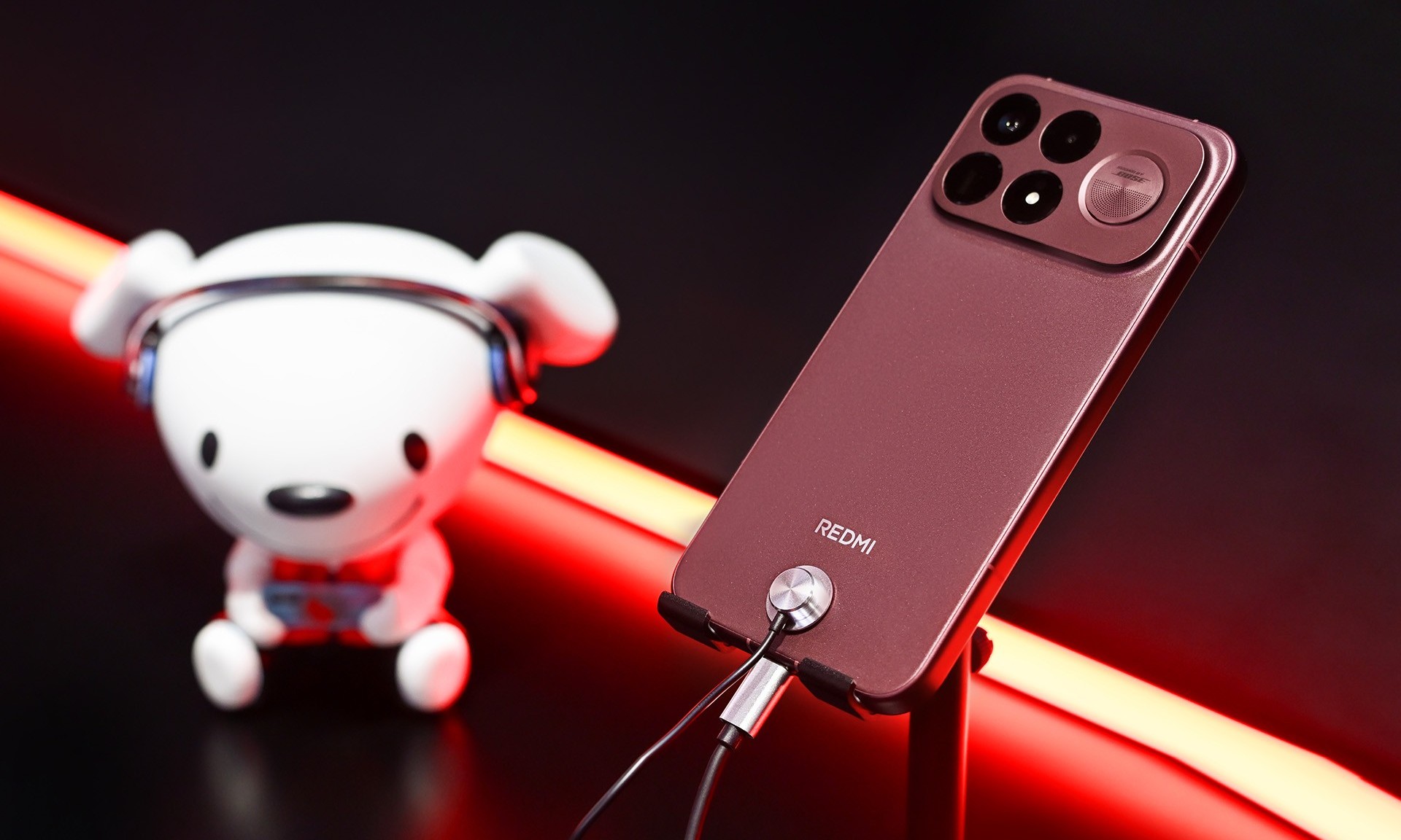 “满分旗舰”定档8月11日 REDMI K100 Pro Max在ChinaJoy正式亮相