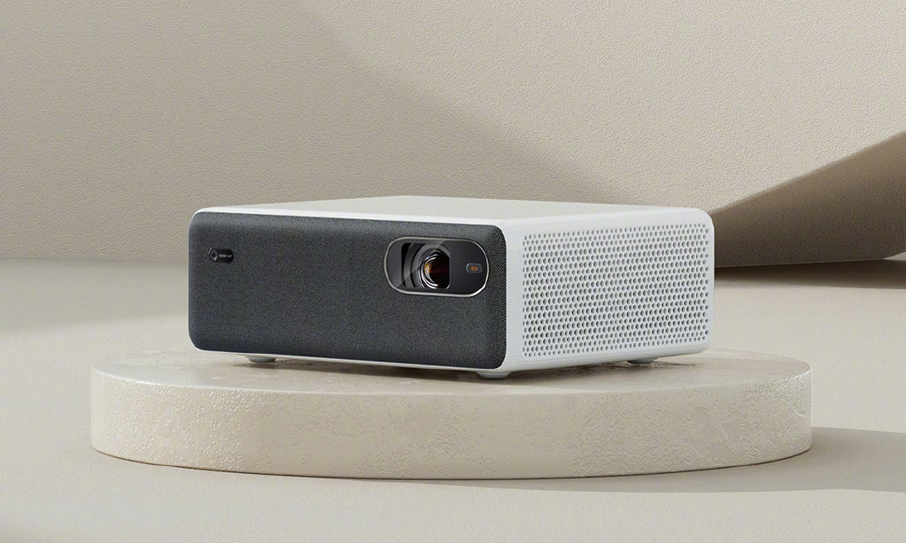 到手价5699元!小米激光投影仪1S发布:能完美替代电视机?