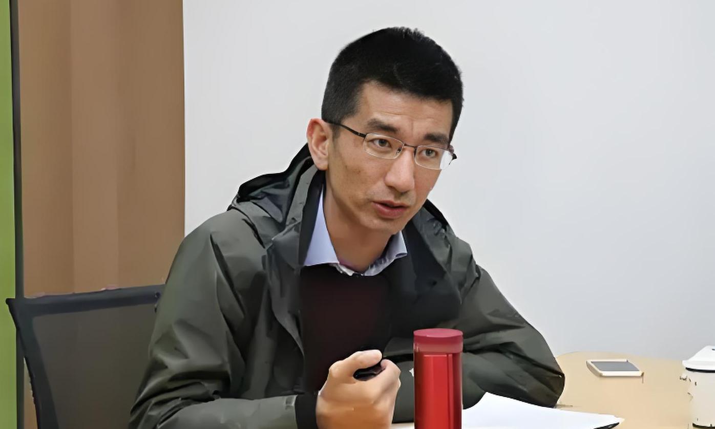 东方甄选辟谣孙东旭离职传闻：休假中，没离职！