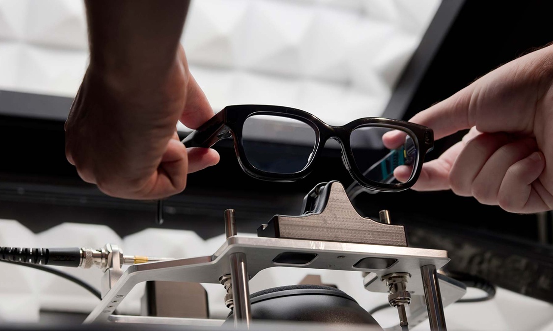 谷歌收拾XR旧河山:AI重新定义的XR,将「吞噬」设备与OS