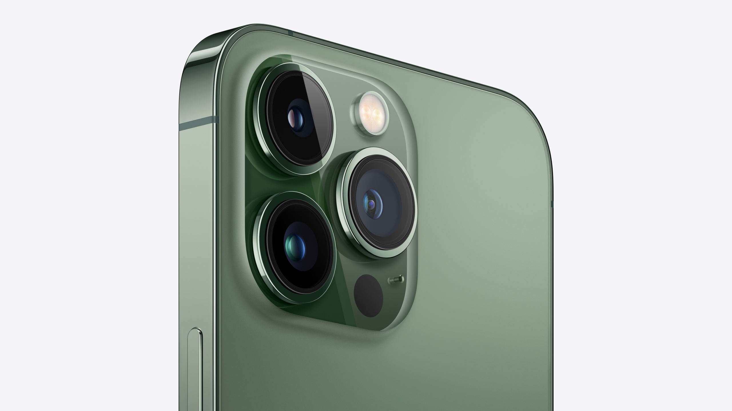 iphone-13-pro-finish-select-202207-6-1inch-alpinegreen_AV2.jpeg
