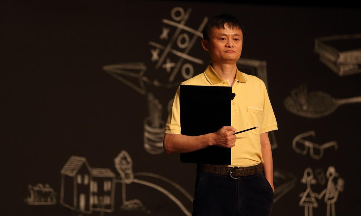 别太卷了！马云前脚在田里插秧，后脚现身哈佛、MIT