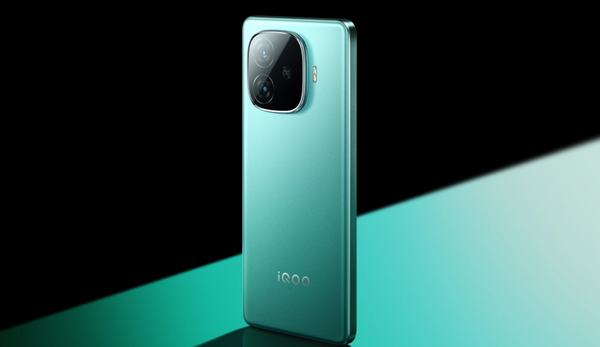 7000mAh大电池+120W快充，iQOO续航“神”机即将登场
